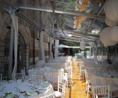 Noleggio attrezzature catering per evento con tendone monofalda