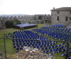 Palco a noleggio per concerto alla Rocca di Lonato (BS)