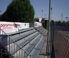 Tribuna a noleggio per campo da tennis